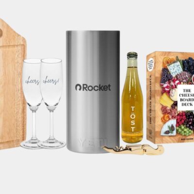 10 Easy and Impactful Ways to Show Employee Appreciation With Gifts This Season